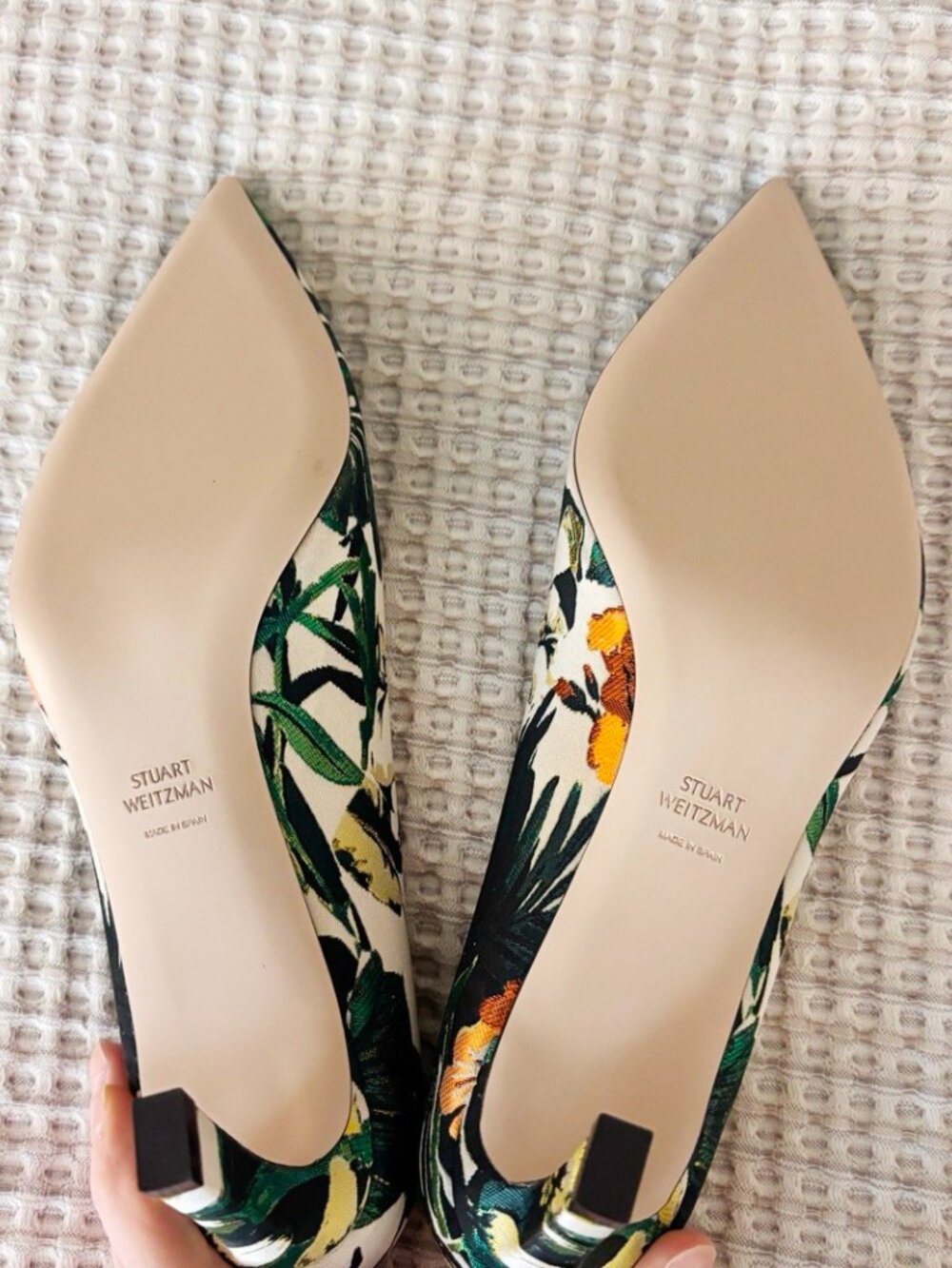 Stuart Weitzman Floral Tropical Print Power Kitten Heel - Picture 4 of 5